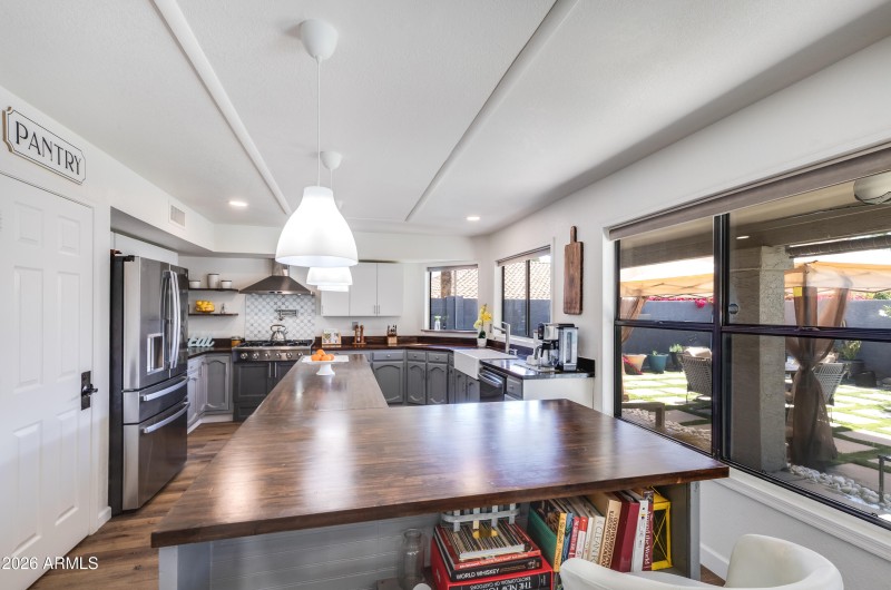 Super Kitchen Island