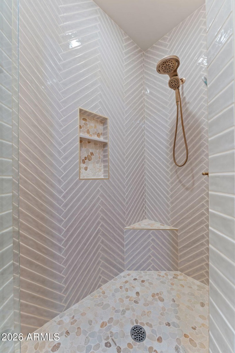 18-web-or-mls-DSC00064