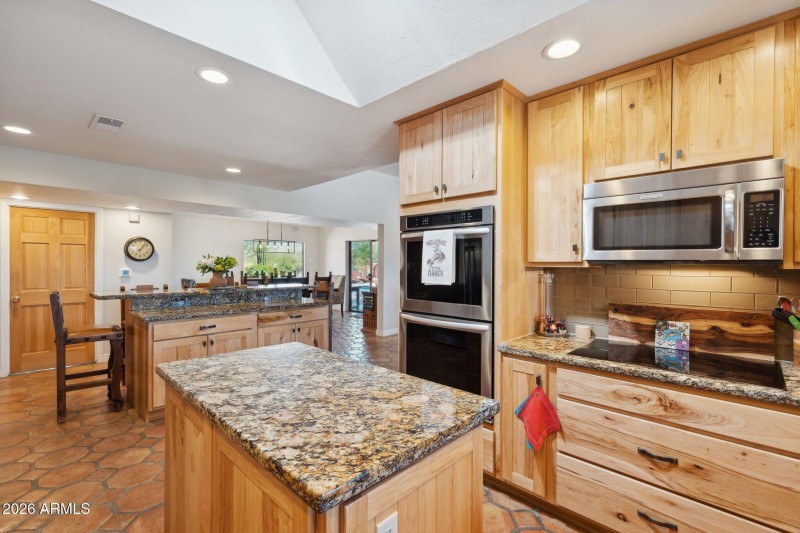 21-web-or-mls-40205-n-26th-st