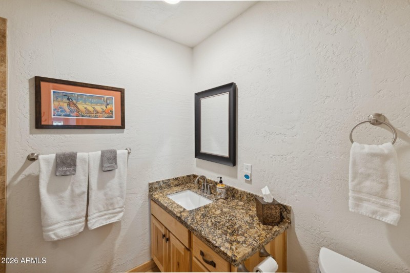 40-web-or-mls-40205-n-26th-st