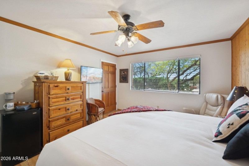 63-web-or-mls-40205-n-26th-st