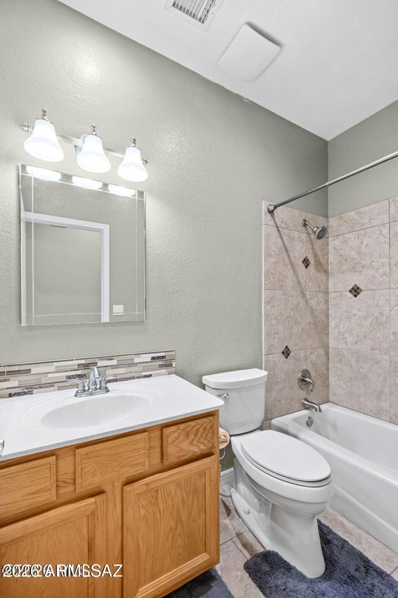 1791 W Eagle Crest Place