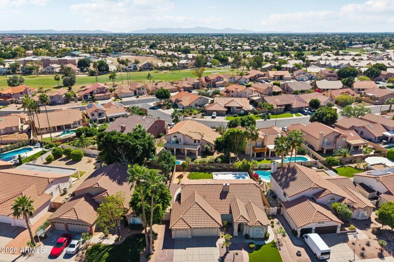 66-web-or-mls-W Melinda Ln-L1303-066