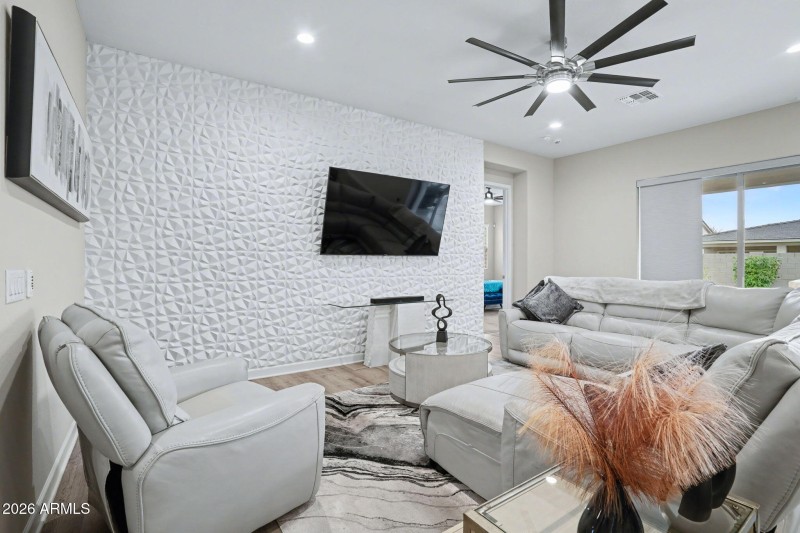 17-web-or-mls-Untitled-24