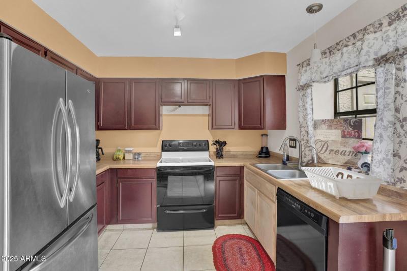 12-web-or-mls-3491 N Arizona #83 -10