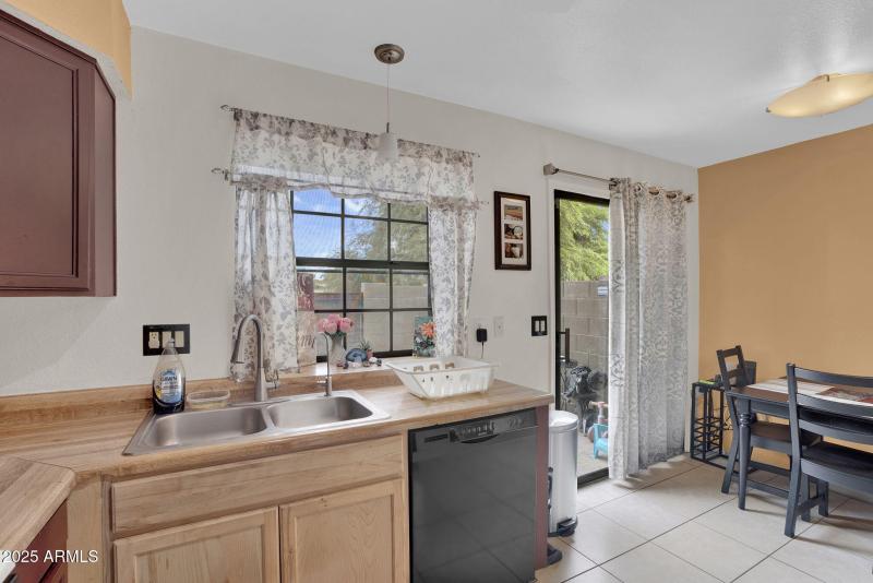 16-web-or-mls-3491 N Arizona #83 -15