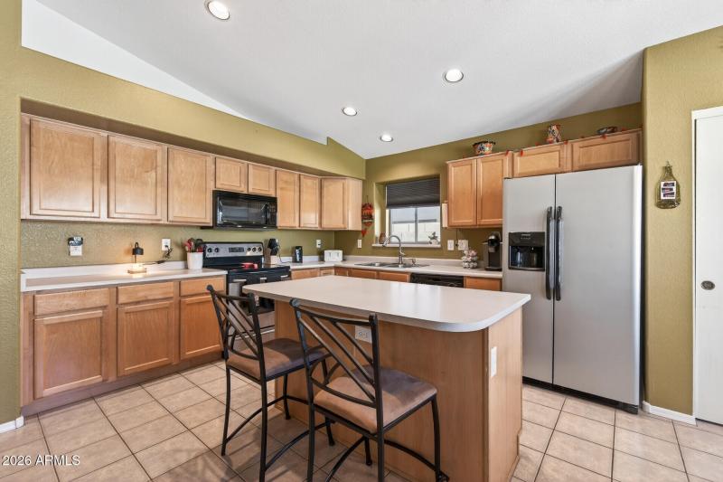 19_10014_N_Potter_Dr19_mls