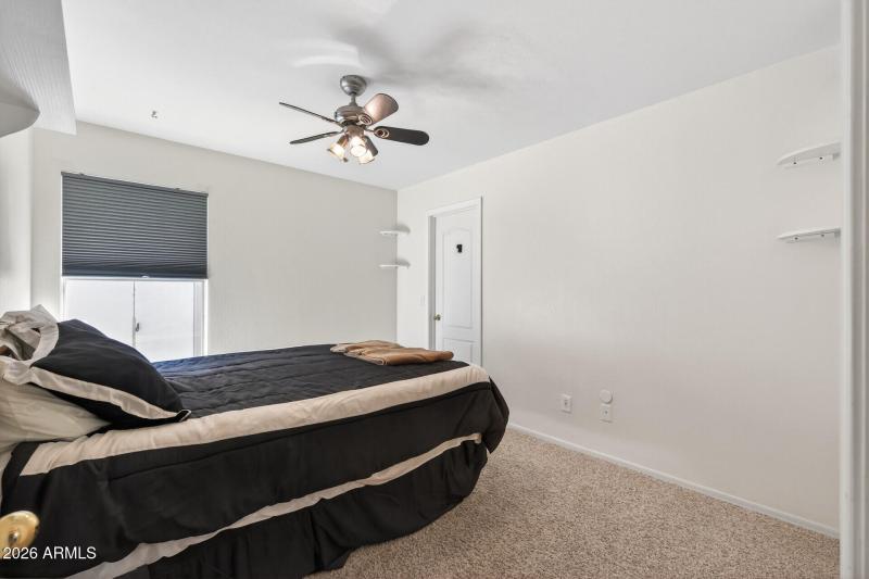 38_10014_N_Potter_Dr38_mls