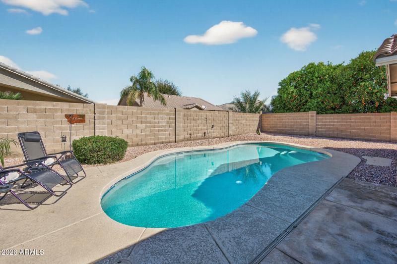 52_10014_N_Potter_Dr52_mls