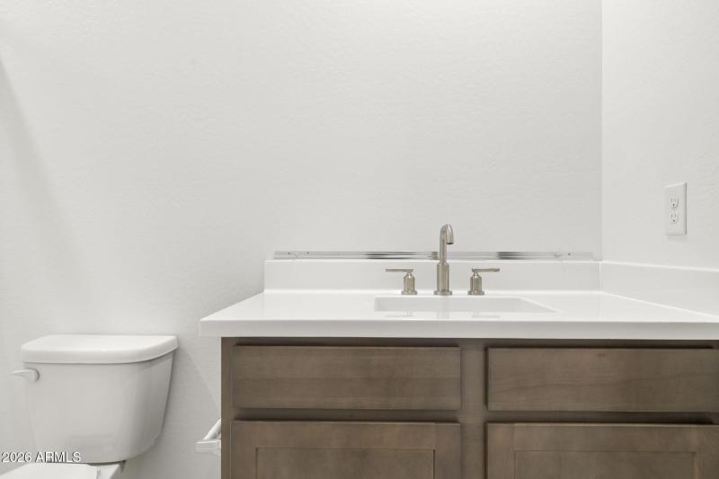 39-web-or-mls-6830-w-molly-ln