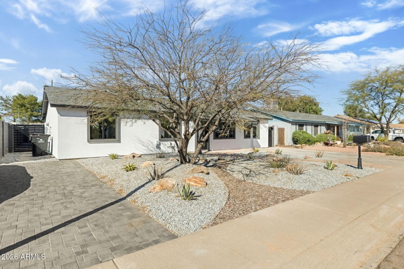 3718 E Evans Dr Phoenix - 200