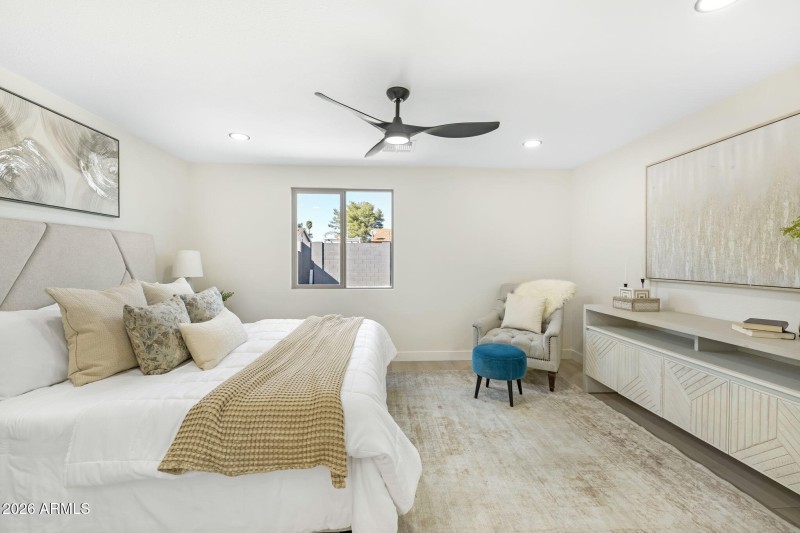 3718 E Evans Dr Phoenix - 310