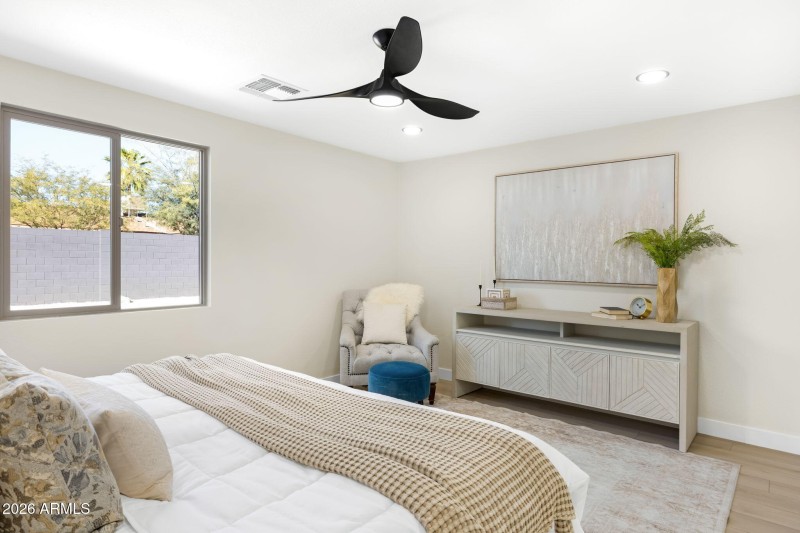 3718 E Evans Dr Phoenix - 315