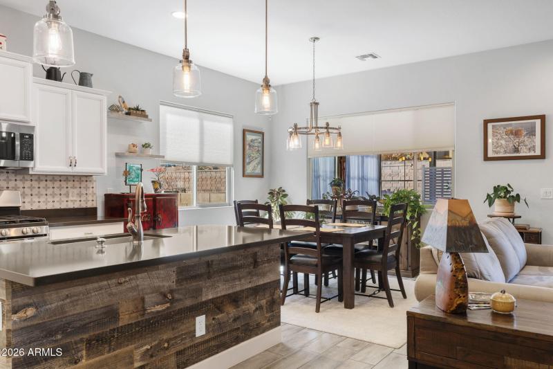 7-web-or-mls-07-Kitchen & Dining