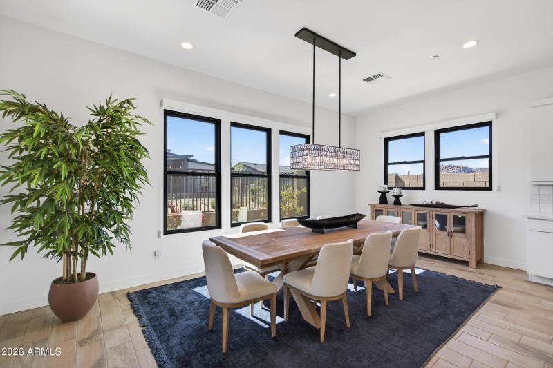 Elegant Dining space