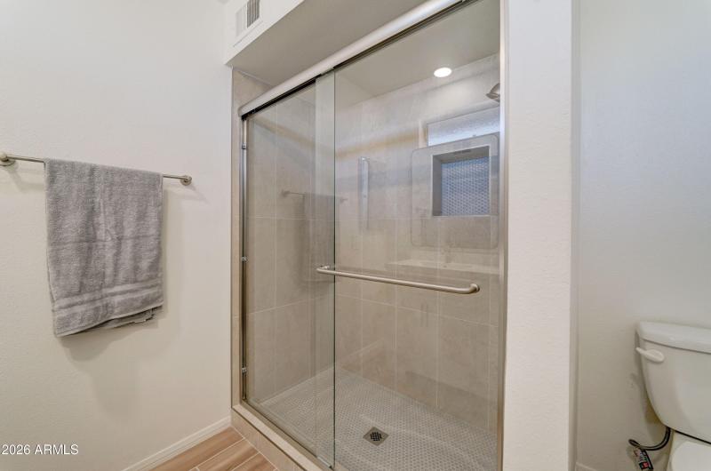 5132 W Corinne Dr-20