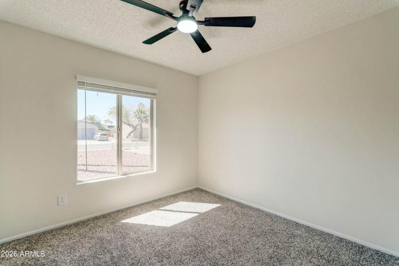 5132 W Corinne Dr-21