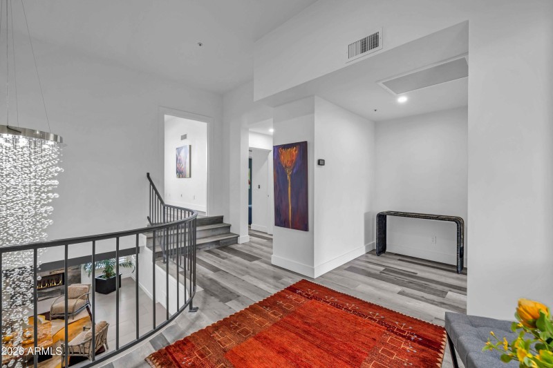 LANDING TO BEDROOM 2 & 3