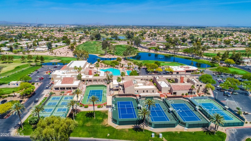 43 Gorgeous Clubhouse