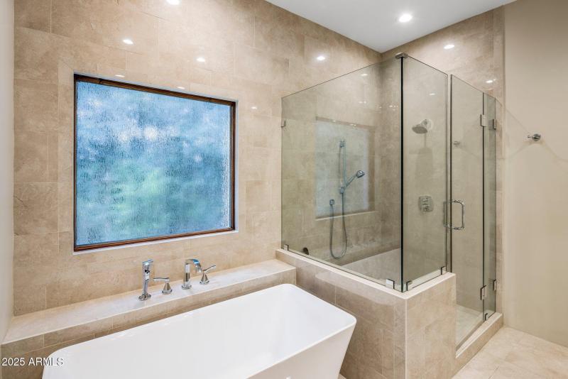 6-web-or-mls-D46A6293