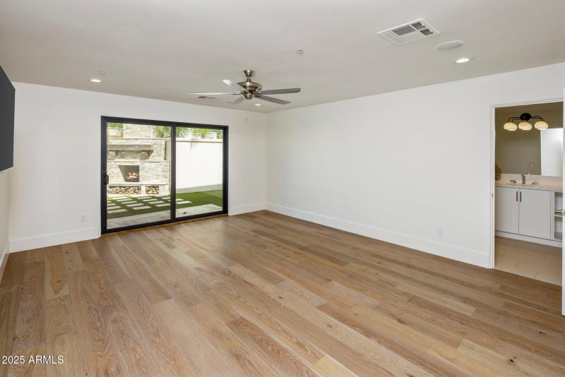 9-web-or-mls-D46A6314