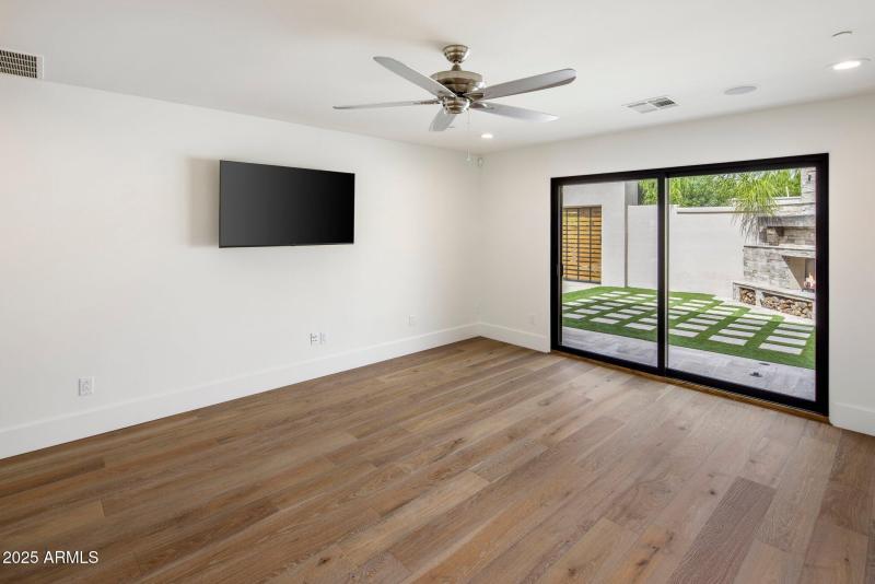 10-web-or-mls-D46A6317