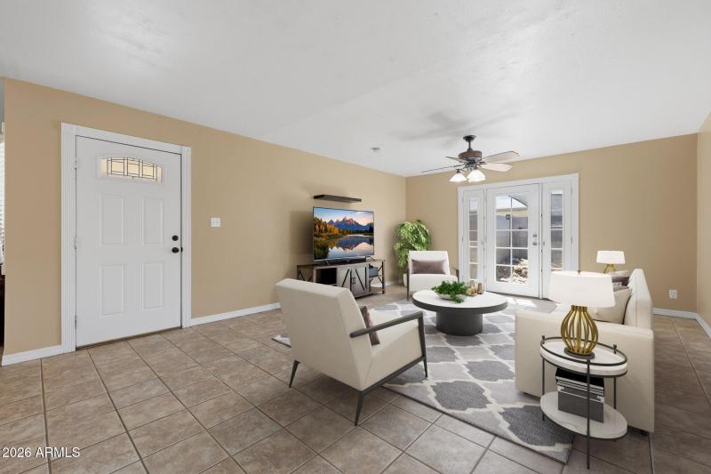 Living area upon entry