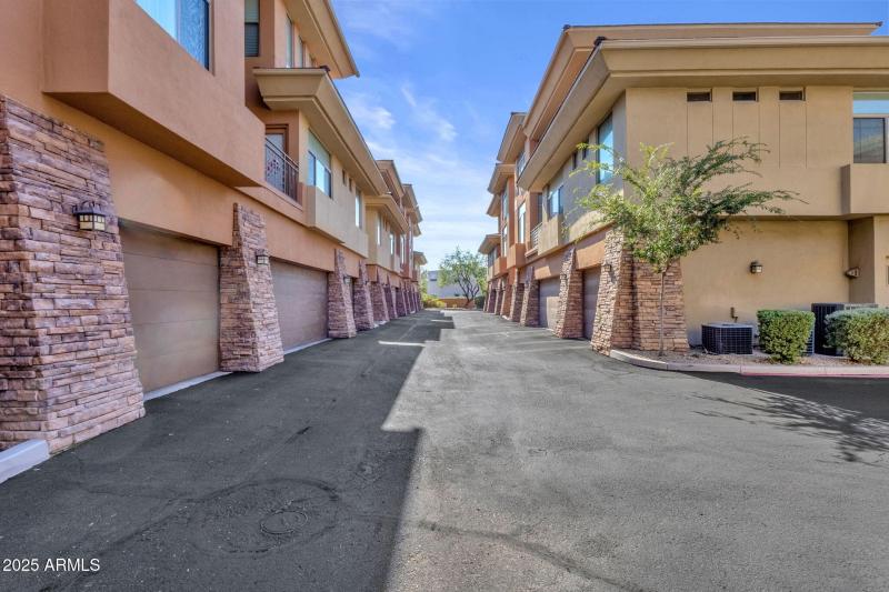 6-web-or-mls-14450-n-thompson-peak-pkwy-