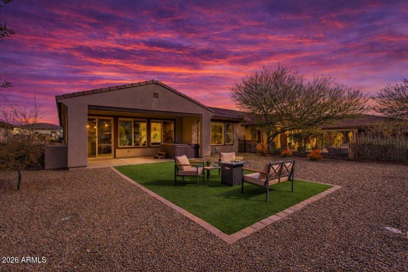 Virtual Back 2 Maverick