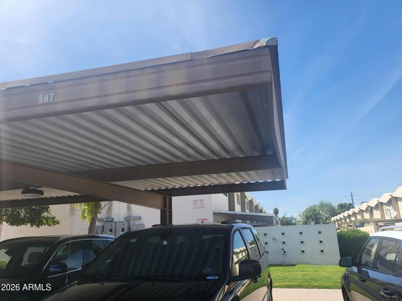 1ST COV. PARKING IS TO THE UNIT!