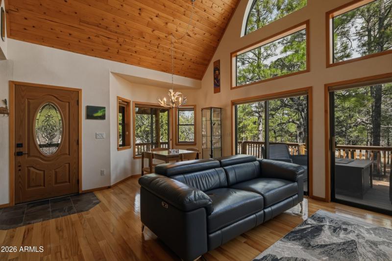 10 Beautiful windows