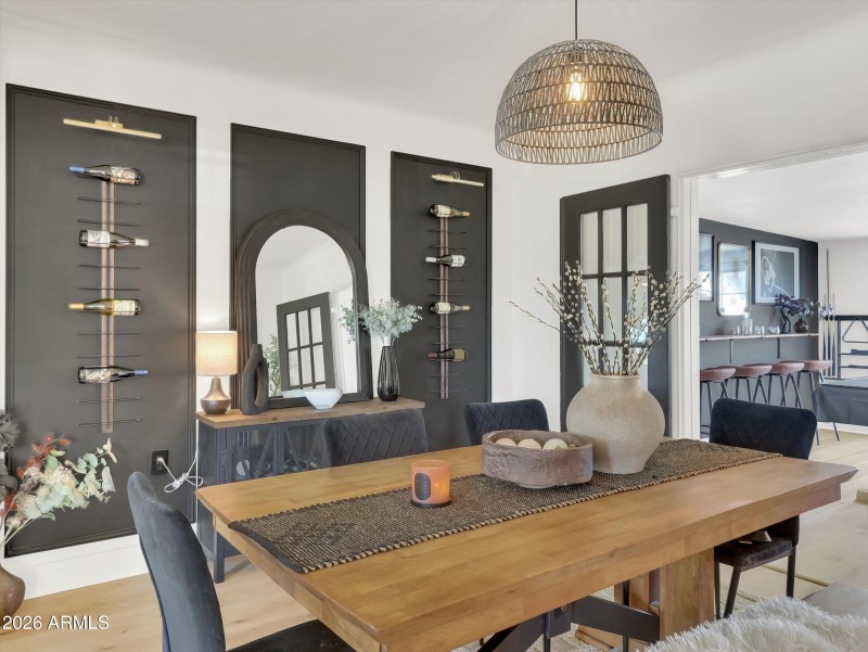 14-2204 E Whitton Avenue-14