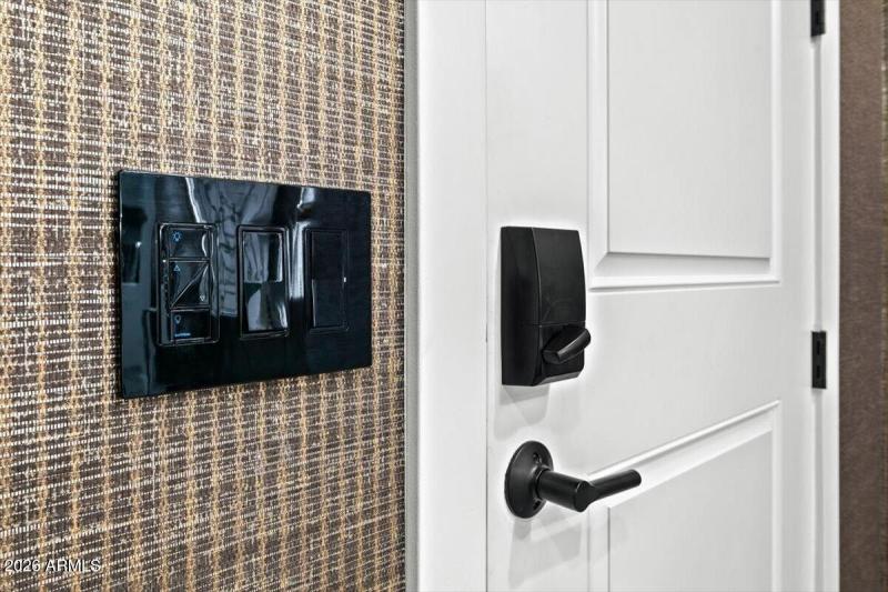 07-Custom Lighting Controls