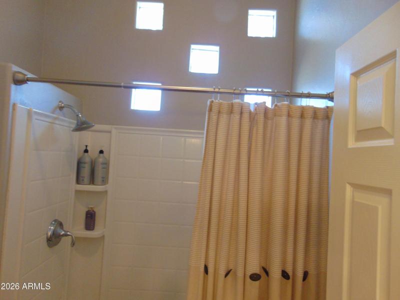 Light and Bright Shower/Tub Jack N Jill