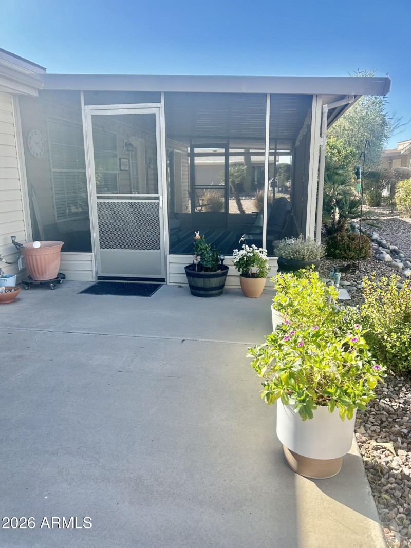 9) 67490-6989f6ec6f34a