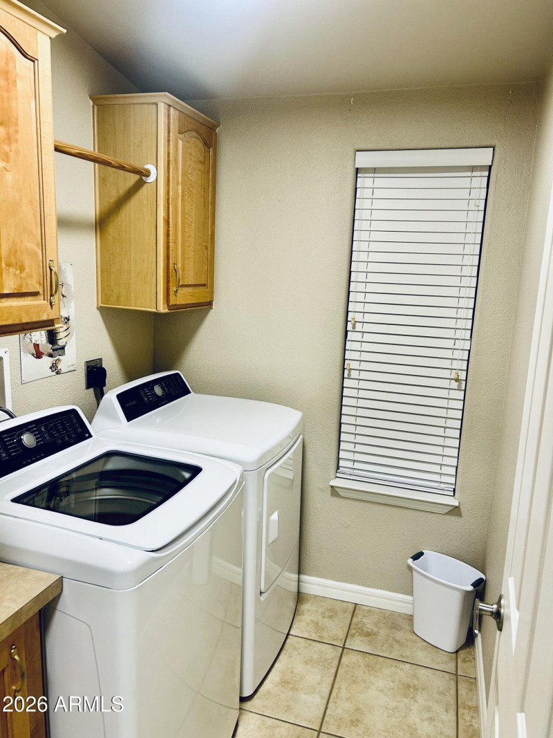 43) 67490-6987747d24e44