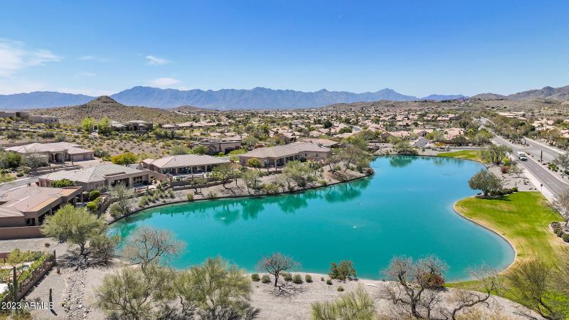 2134 E Barkwood Rd-19