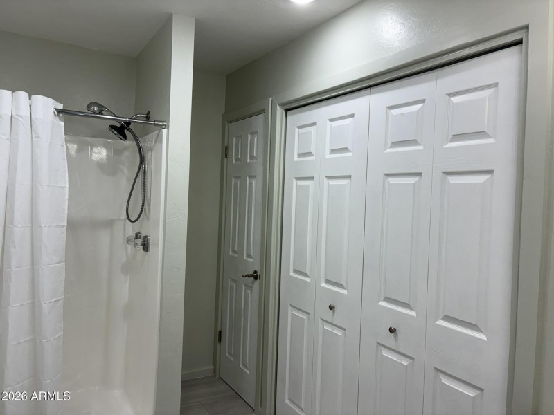 Apt A - Bath+Laundry-01