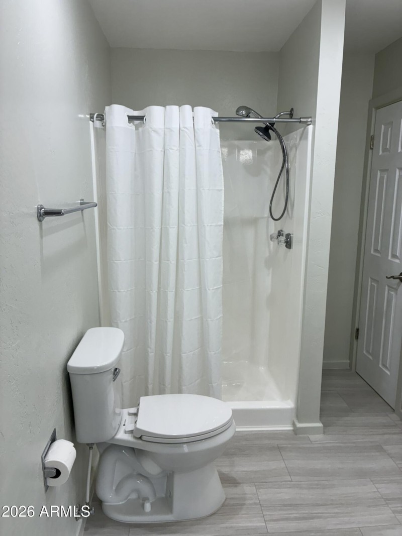 Apt A - Bath+Laundry-02