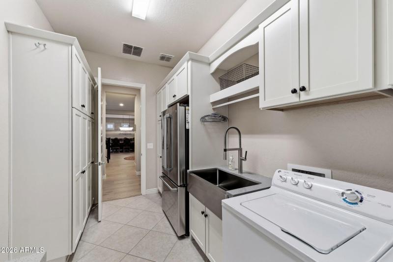 050__4269 E Sierra Madre Ave