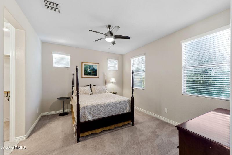 060__4269 E Sierra Madre Ave