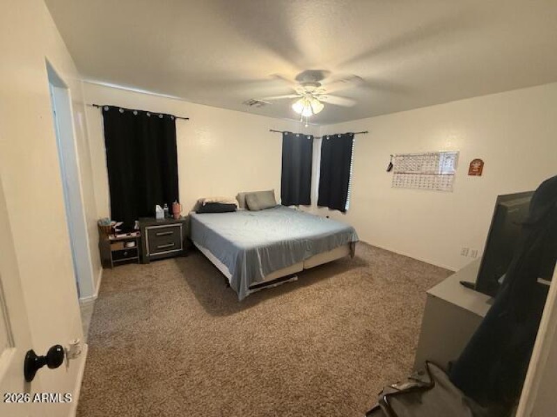 Master Bedroom2
