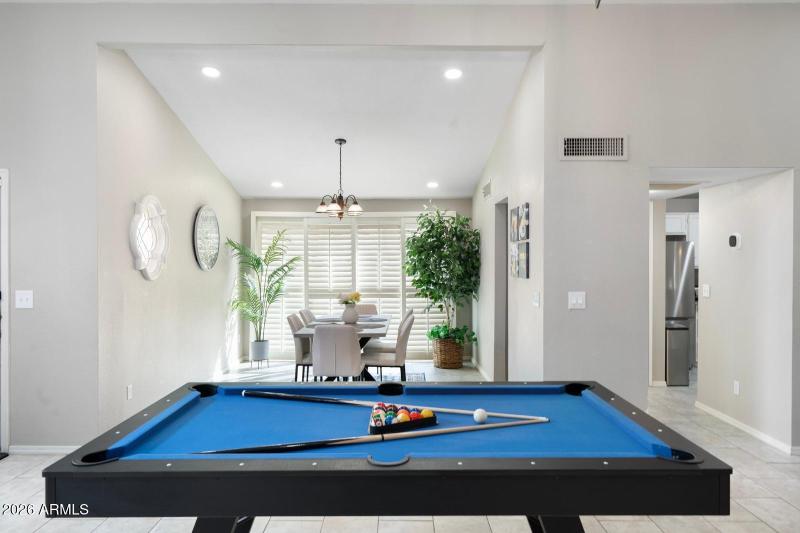 8dd2f31a-7937-435d-9410-c608eb96de90