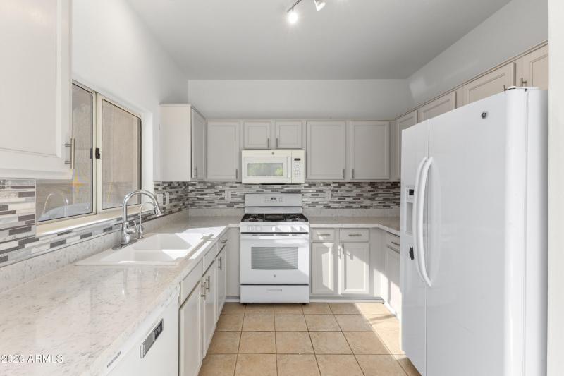 19213 N 138th Ave-----13