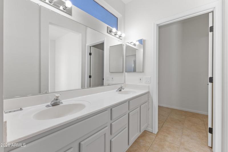 19213 N 138th Ave-----18