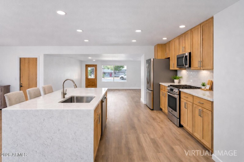 04aef6c8-0cb3-4fbd-af1f-dd50203e7726