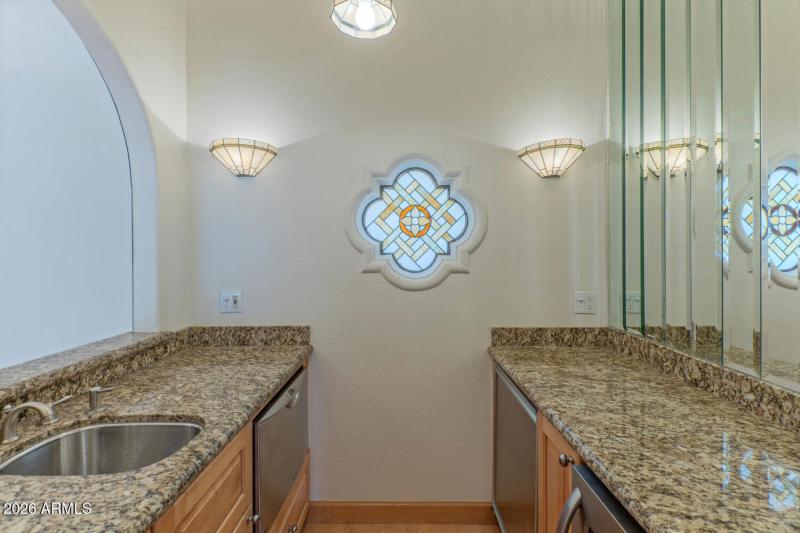 8262 East Vista De Valle-large-004-023-w