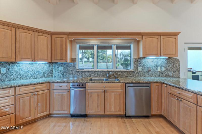 8262 East Vista De Valle-large-009-013-k