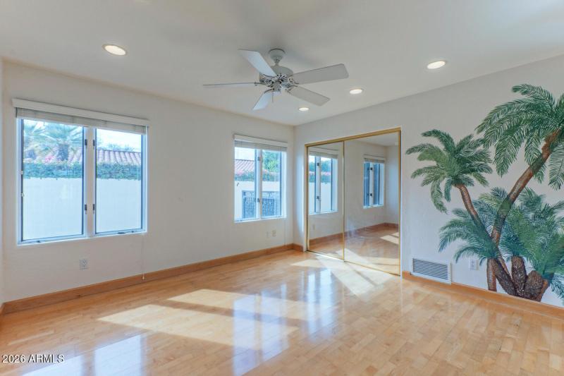 8262 East Vista De Valle-large-018-018-g