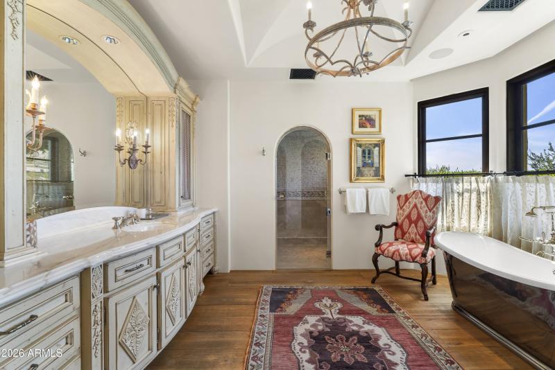 042_Primary Bathroom